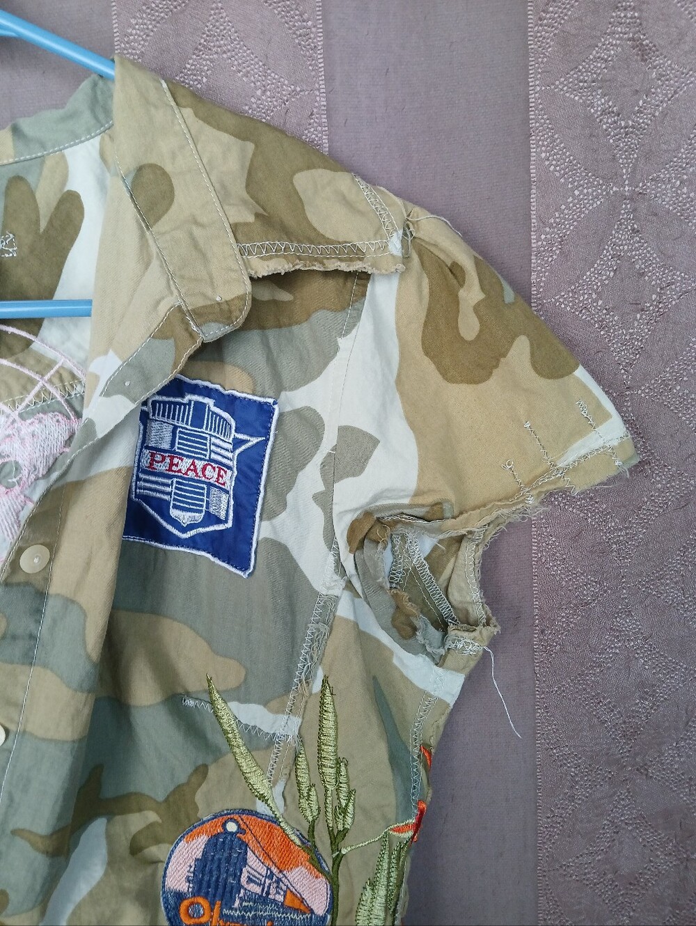 🏷️ Johnny Was 3J Workshop Camo PEACE Cap Sleeve Embroidered Shirt 0404 - Picture 10 of 11